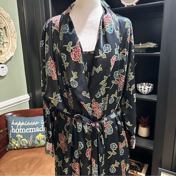 Go Softly Black Metallic Rose Vintage Robe and Nightgown Size Large - Picture 8 of 14
